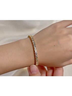 Classic Gold Tone Clear Stone Tennis Bracelet 7"